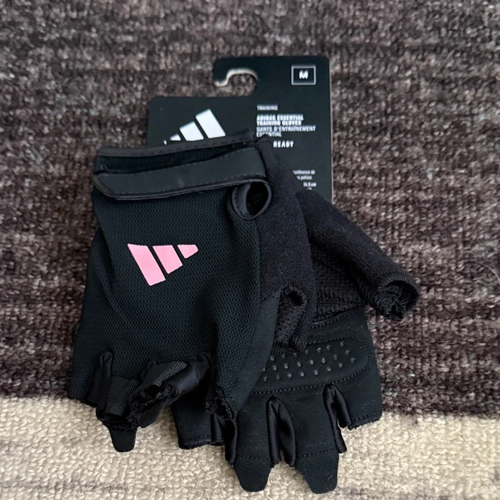 Adidas Black and Pink Fitness Gloves